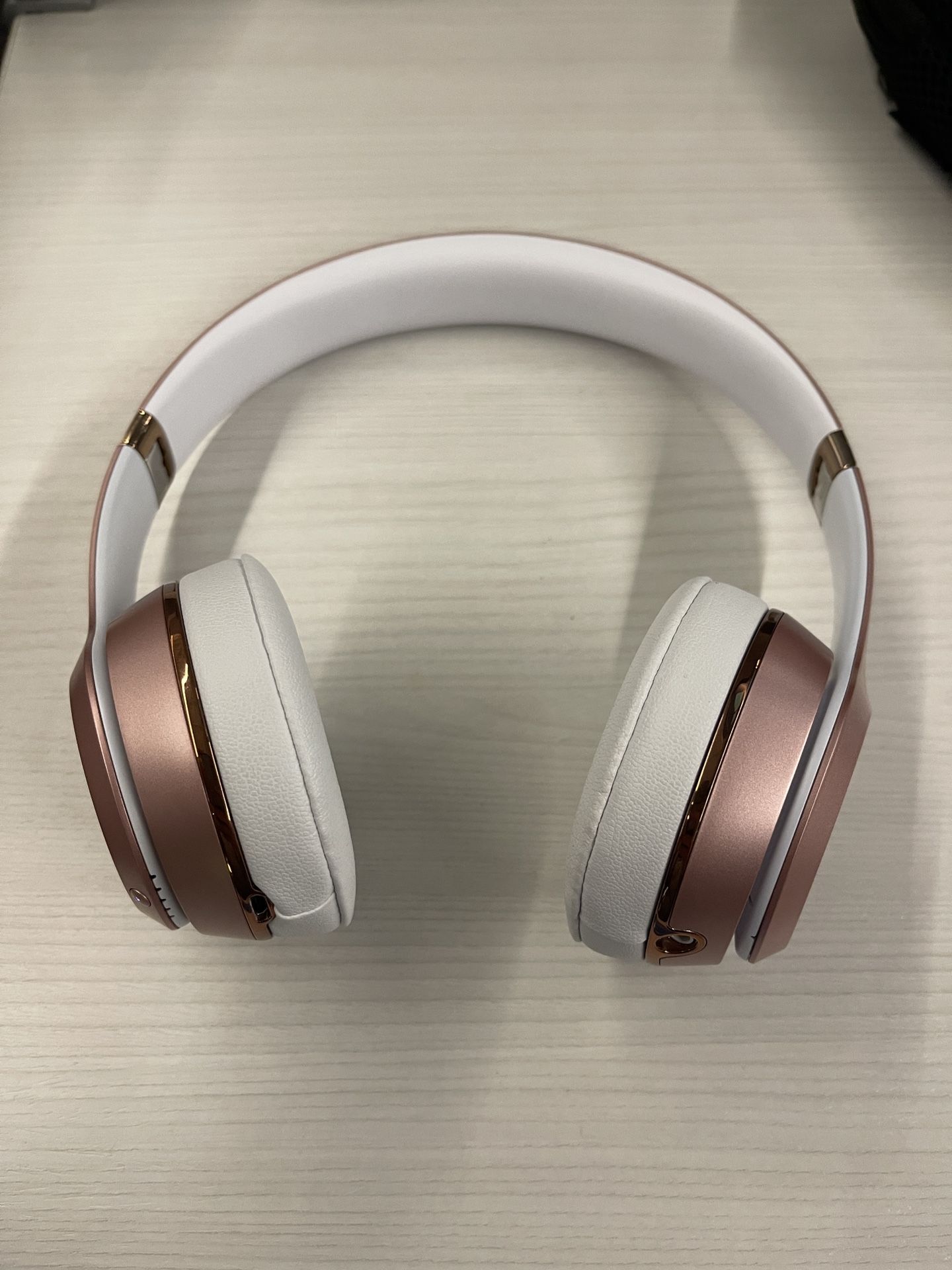 Beats Solo 4