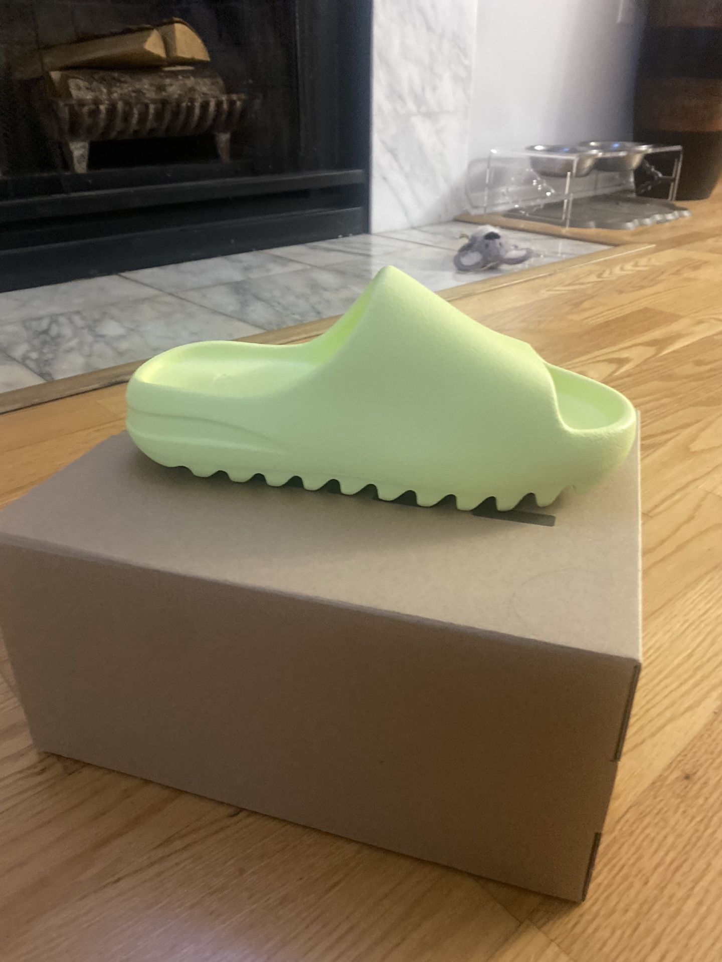 Green Glow Yeezy Slides Size 5 DS