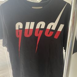 Gucci T Shirt Size M