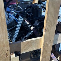 GM Marine Chevy 5.7 Vortex Engine, Zero Hours, Complete Air Box To Oil Pan, Water Pump To Flywheel 