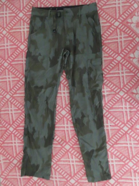 Men's prAna Stretch Zion Pant II Rye Green Camo no size (32x31)