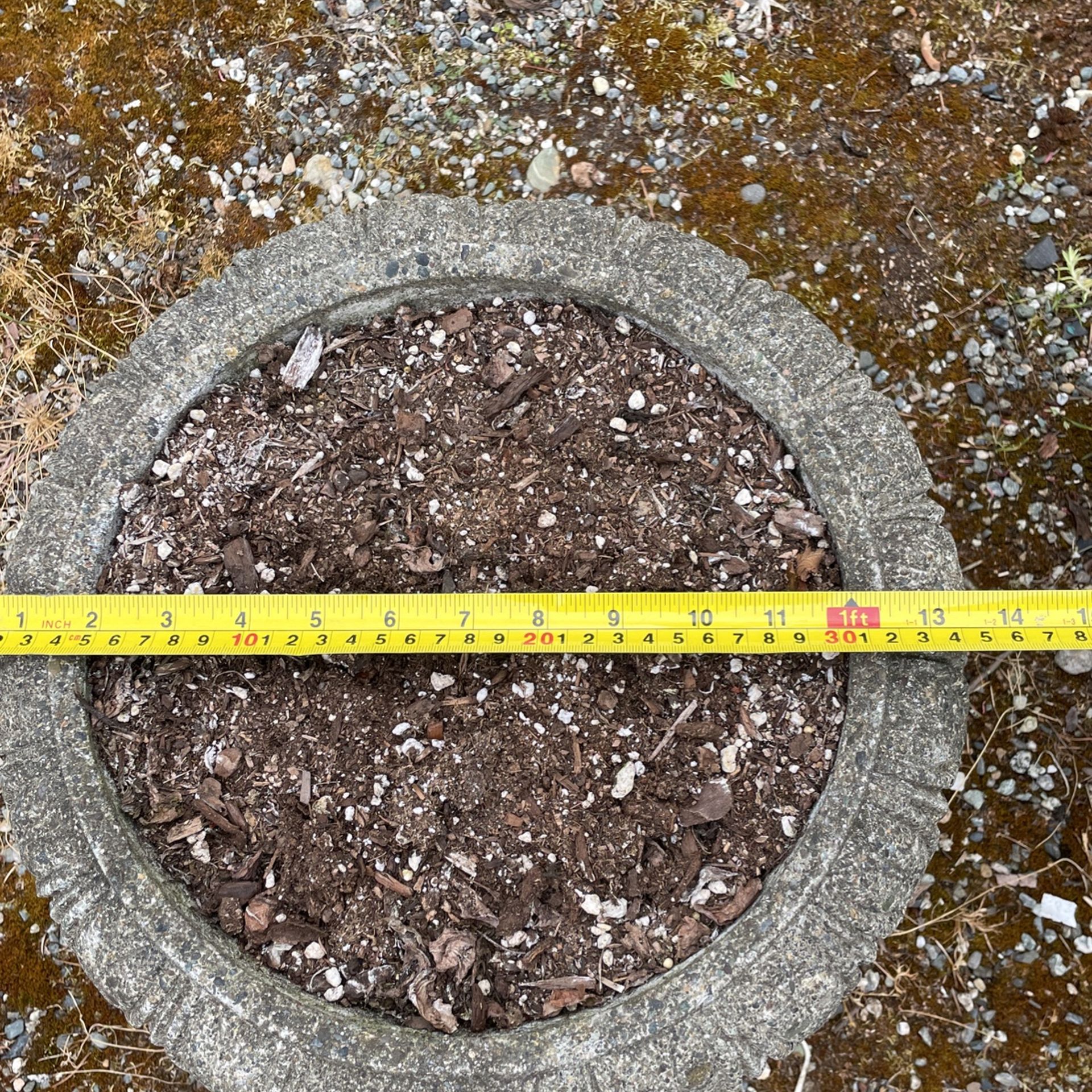 CONCRETE URN PLANTERS for Sale in Marysville, WA - OfferUp