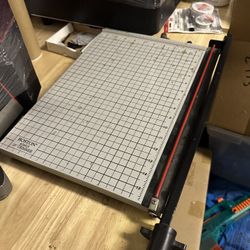 Boston 15” Paper Trimmer 