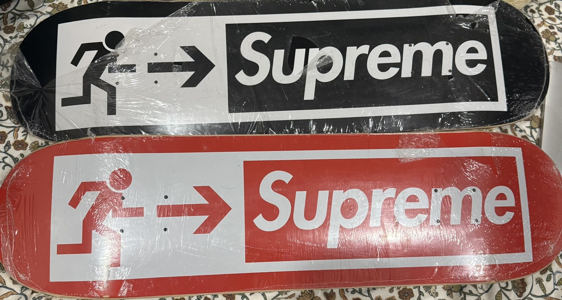 Supreme Exit Skateboard 