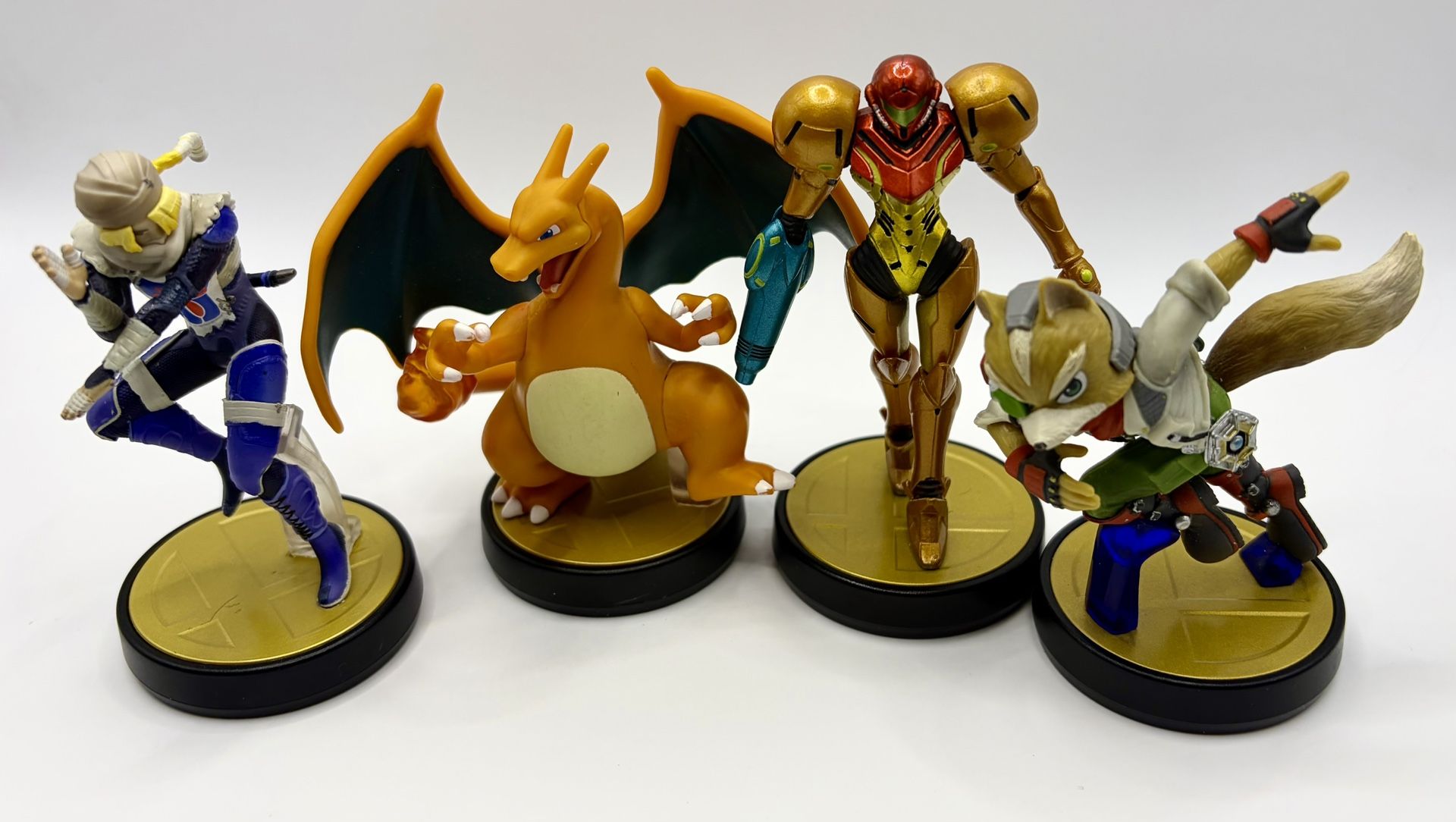 Nintendo Amiibos - Charizard, Star Fox, Sheik & Samus Metroid 
