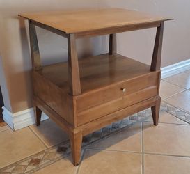 Vintage Heywood Wakefield Mid Century Modern End Table