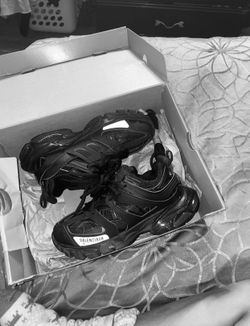 Black balenciaga tracks
