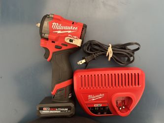Milwaukee M12 3/8 Impact Wrench