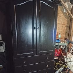 Black Wardrobe/Chiffrobe 