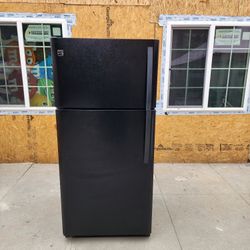 30X30X66 KENMORE FRIDGE 18CUFT BLACK 