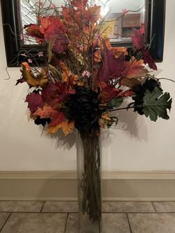 Fall Arrangement Has Lights Needs Battery