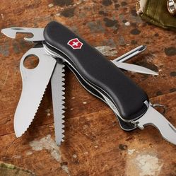 Victorinox One Hand Trekker Lockblade Swiss Army Knife, 12 Function Pocket Knife with Large Serrated Blade, Wood Saw and Screwdriver