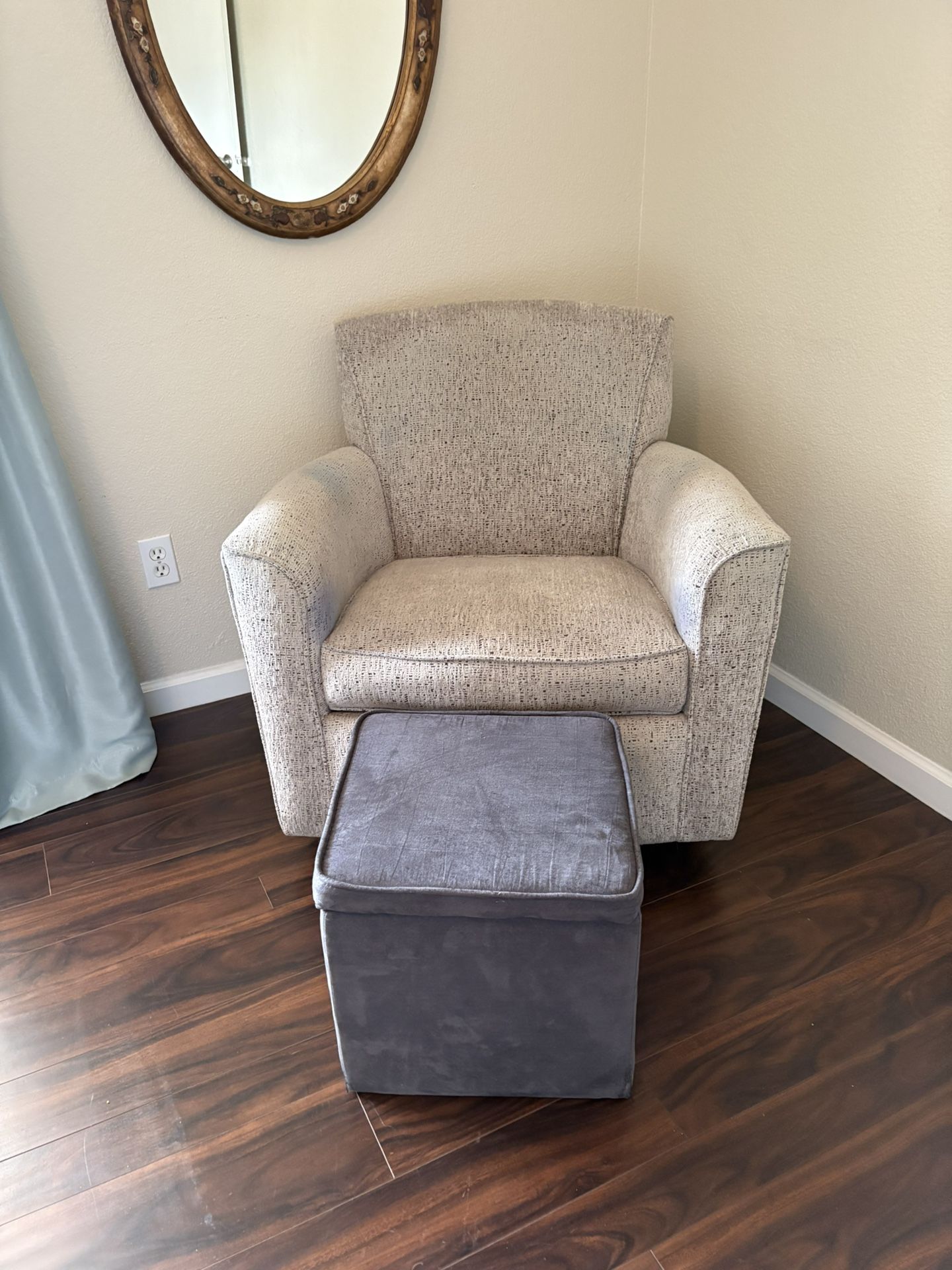 Swivel Rocker Chair