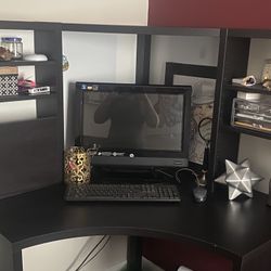 Black Desk