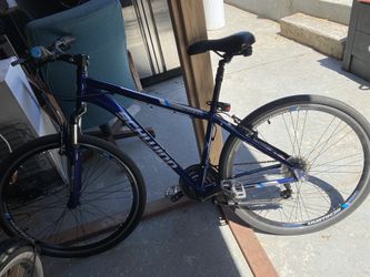 Schwinn Pathway hyrid bike size Medium