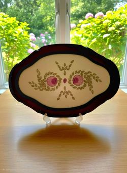 Vintage wooden serving tray featuring a charming floral embroidery insert. 18"×12"