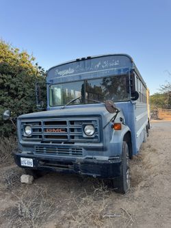 GMC Bus