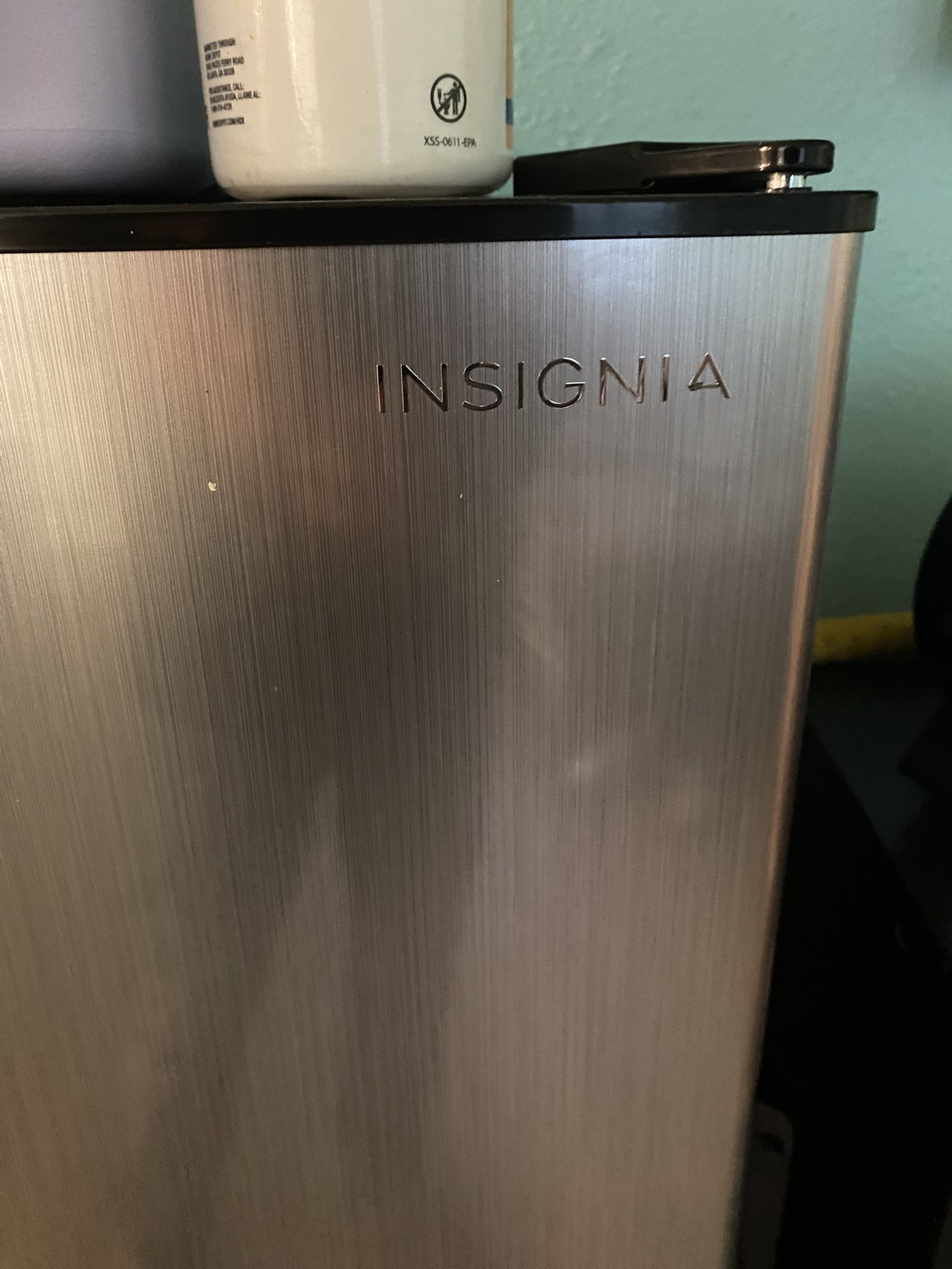 Mini fridge