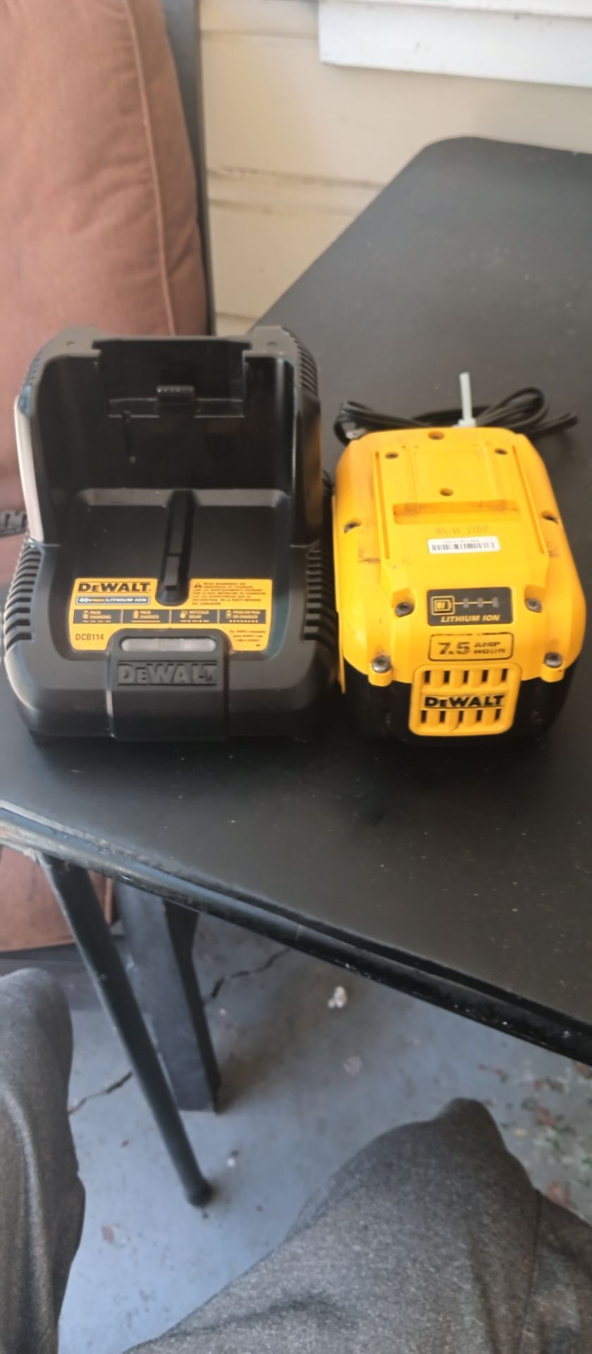 DeWalt 40V MAX XR 7.5Ah Battery DCB407 plus DeWalt 40V Charger DCB114