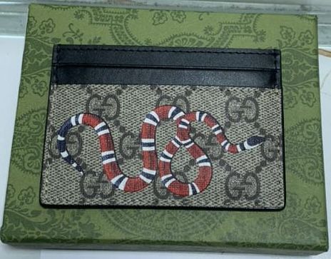 Gucci Wallet & Card Holder