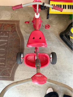 Radio Flyer Steer & Stroll Tricycle