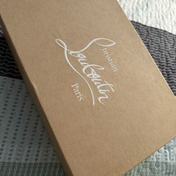 Christian lou boutin Heels Size 38 