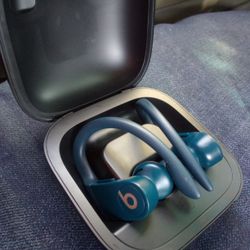 Apple PowerBeats Pro A2454