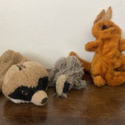 Vintage Hand Puppets Badger Kangaroo Raccoon