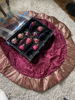 Christmas Tree Skirt And Bulbs 