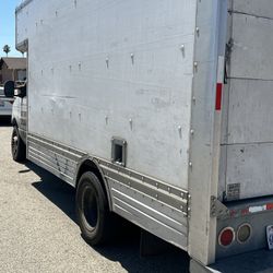 2006 Ford E-450