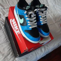 Nike AIR MAX MOTION 2 