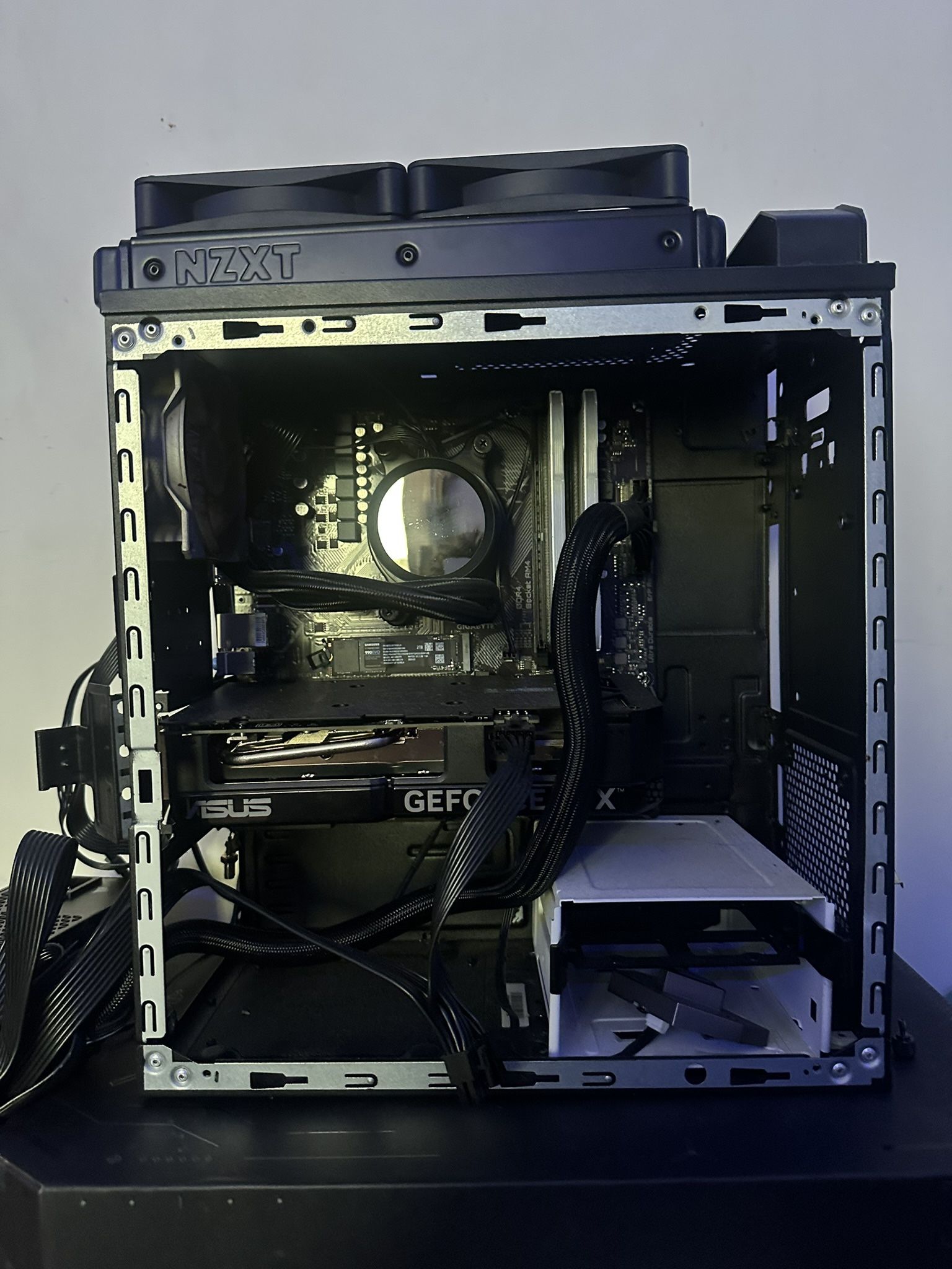 Custom Pc/ Part Out