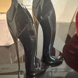 Empty Bottles Carrolina Herrera High Heel