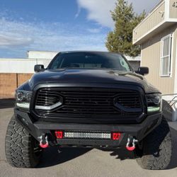 Ram 2019 regular crew cab 1500