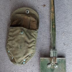 Vintage US Army Folding Shovel