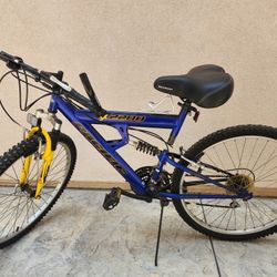 Pacific Yx2200 Mountain Bike