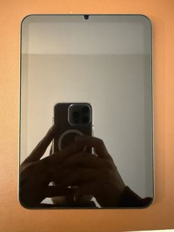iPad Mini 6th Gen 10/10 Mint Condition