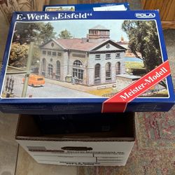 Pola Train Kit. HO Scale