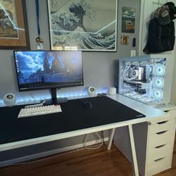 TRADES High Performance Gaming Setup