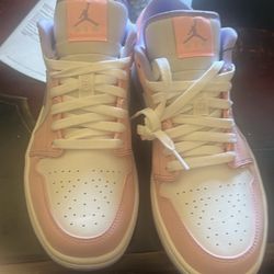 MENS JORDAN 1 LOW SE