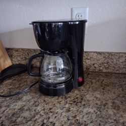 Coffee Maker 5-Cup (like new)