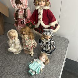 Doll Collectible.  Lot Of Dolls