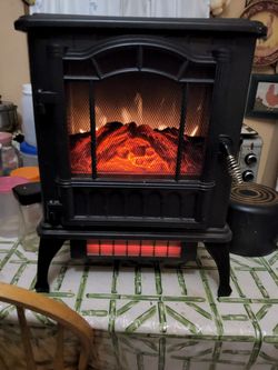 Mainstays 3D Electric Heater Stove with Life-like Flame, Black Infrared portable
