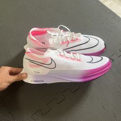 Nike Streakfly Size 10.5 Brand New