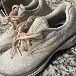 Brooks shoes