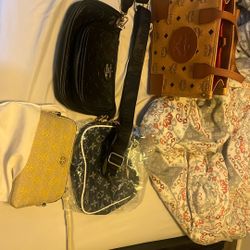 purses 