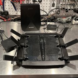 Netgear Nighthawk X6 A3200 and Extender Wireless Router
