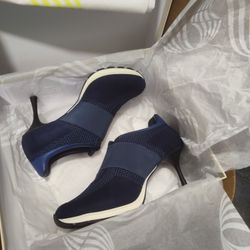 Sneex The Icon Size 10 Indigo 