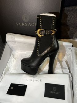 Women’s Versace Ankle Platform Boots🖤