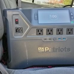 4Patriot Power Solar Generator 2000X & Solar Panel
